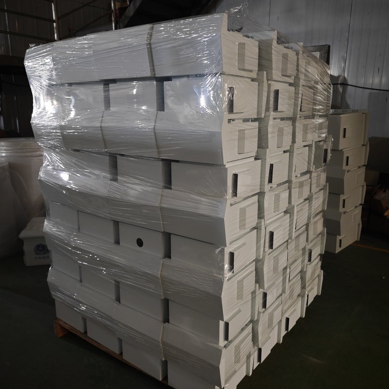 As caixas de distribuição da Ouyue Electric foram enviadas ao Canadá em dois lotes, demonstrando sua capacidade de exportação multicategoria